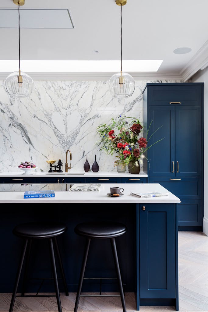 Open Plan kitchen in Bedford Park Estate Edwardian villa refurbishment by Zulufish