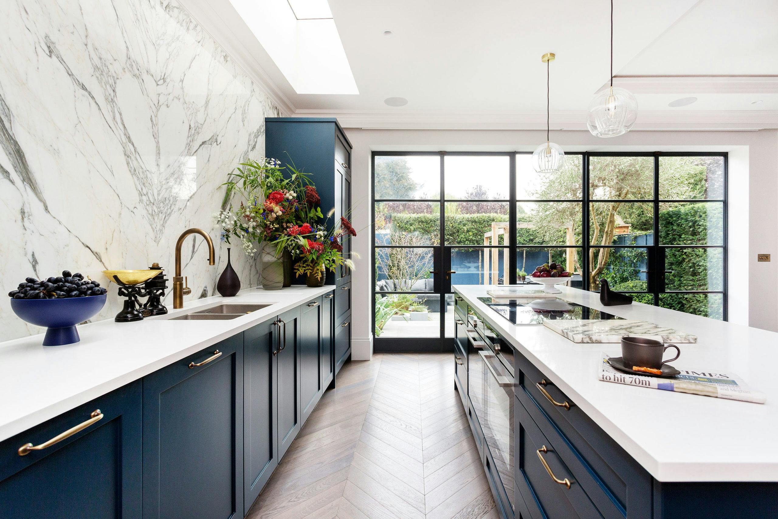 Open Plan kitchen in Bedford Park Estate Edwardian villa refurbishment by Zulufish