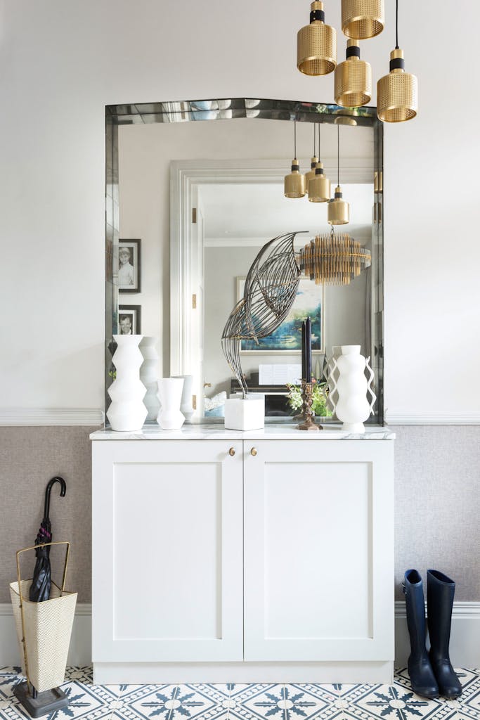 Hallway in Bedford Park Estate Edwardian villa refurbishment by Zulufish