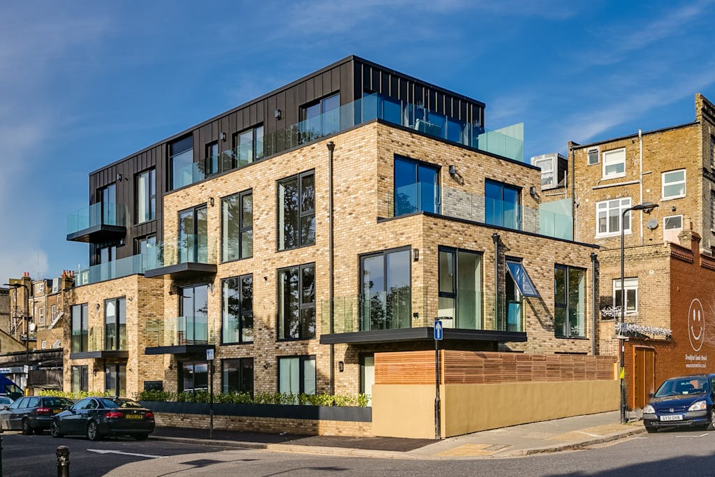 West London new build - construction by Zulufish