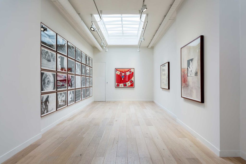 Mayfair gallery Architecture & Build by Zulufish