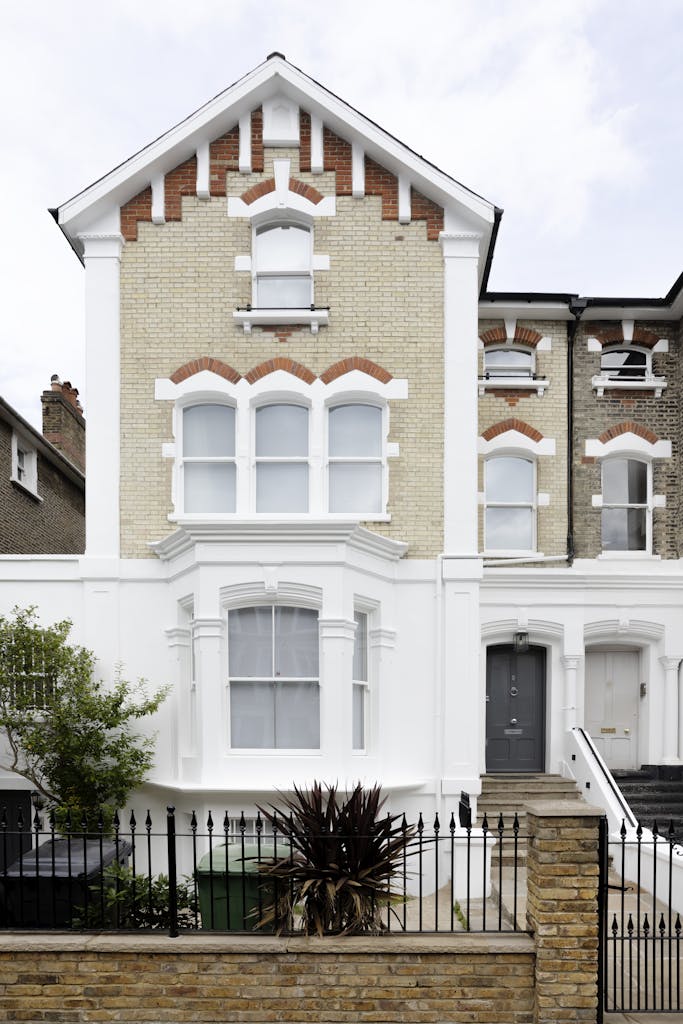 Chelsea Palladium Villa exterior by Zulufish