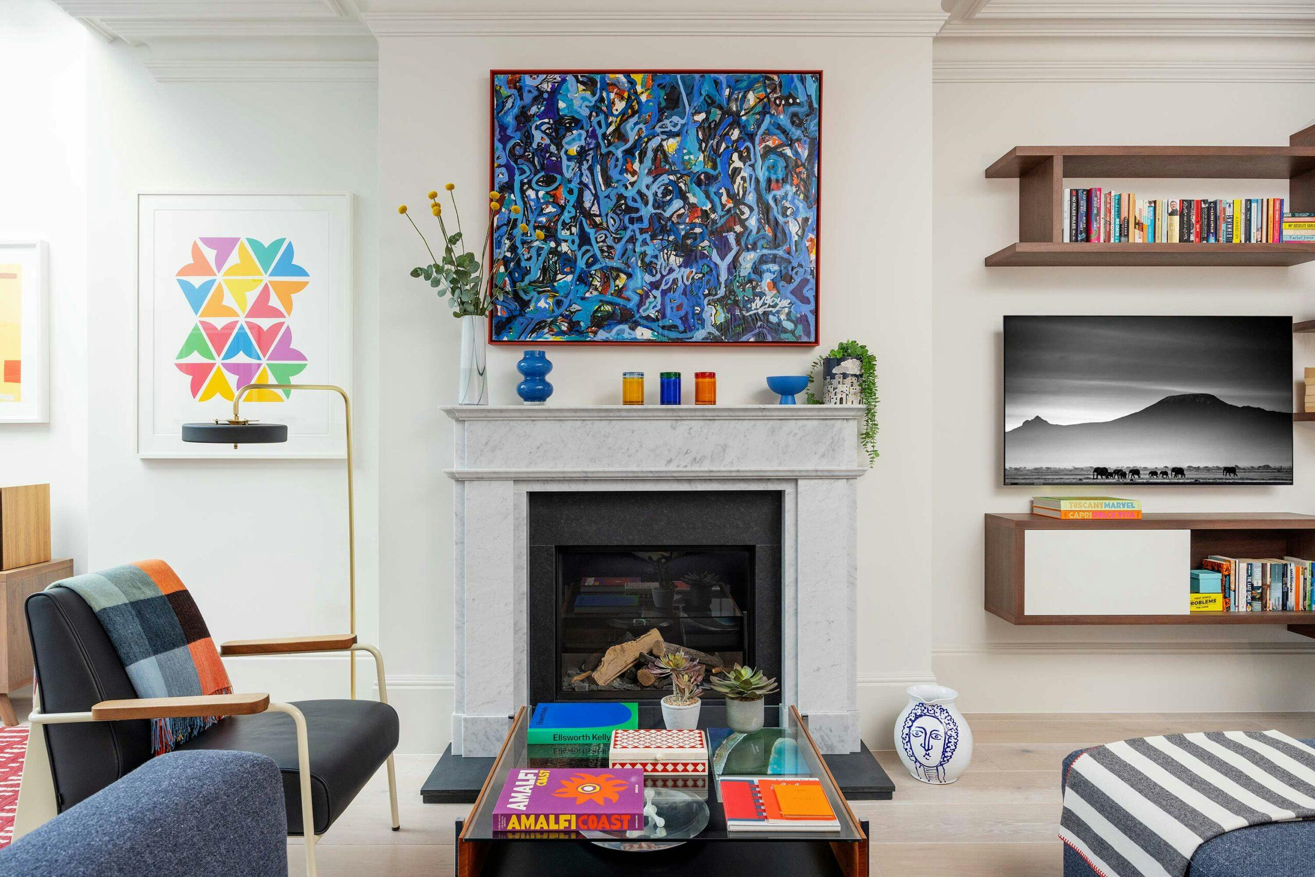 Modern Living room in Primrose Hill Townhouse interior by Zulufish