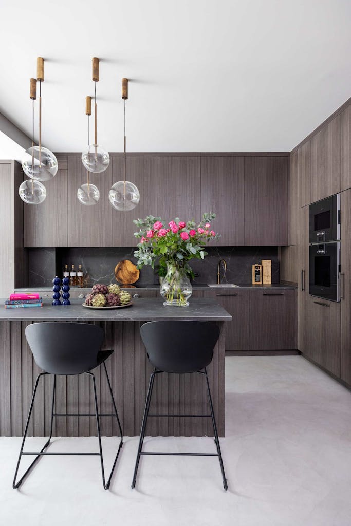 pendant lighting in a bespoke kitchen design london pembroke zulufish 2