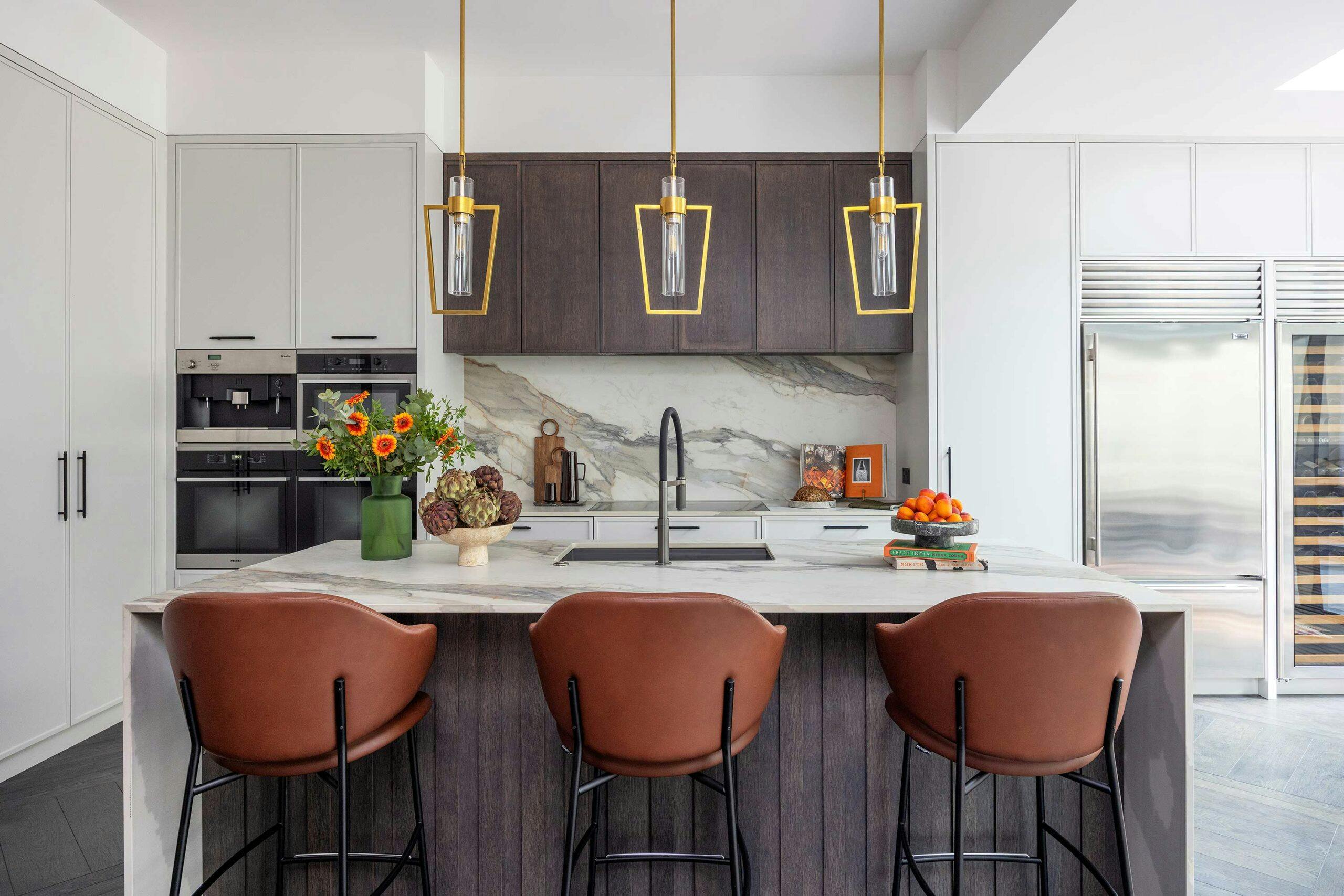 st johns wood townhouse kitchen marble island zulufish 1